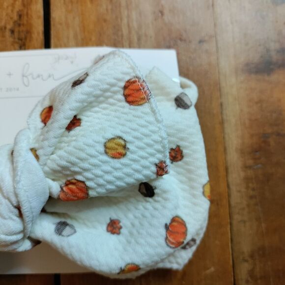Baby girl headband fall pumpkin Thanksgiving headband bow handmade - Picture 2 of 6